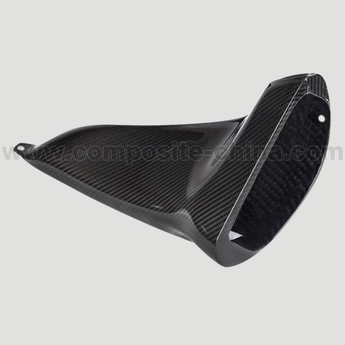 Parti in fibra di carbonio personalizzate